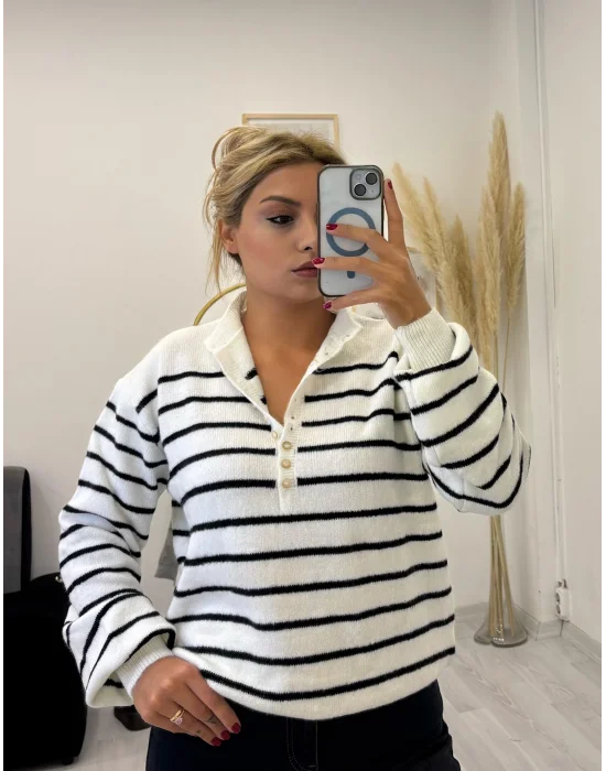 Düğmeli Yaka Çizgili Oversize Kazak