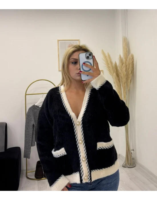 Siyah Beyaz Biyeli İnci Düğmeli Triko Hırka