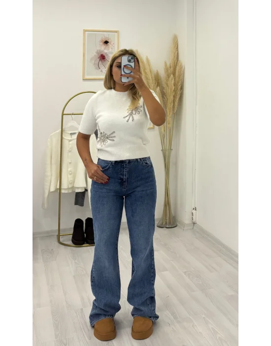 Yüksek Bel Orta Mavi Düğmeli Straight/Düz Paça Jean Pantolon