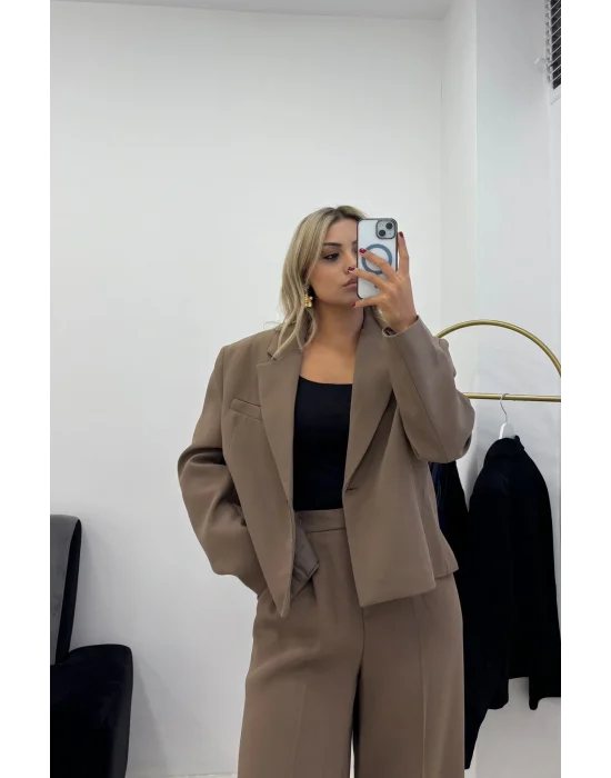 Oversize Crop Blazer ve Geniş Paça Pantolon Takımı - Vizon/Siyah