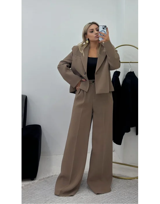 Oversize Crop Blazer ve Geniş Paça Pantolon Takımı - Vizon/Siyah