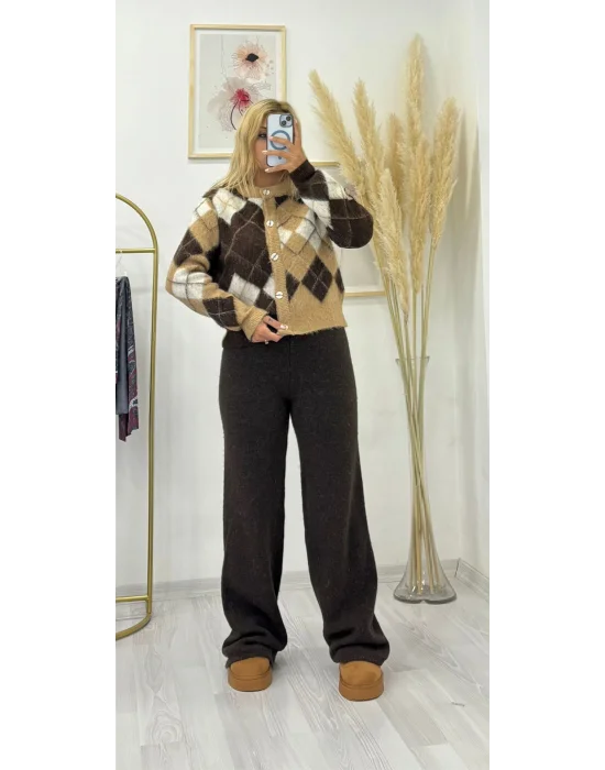 Argyle (Baklava) Desenli Yuvarlak Yaka Düğmeli Tüylü Hırka