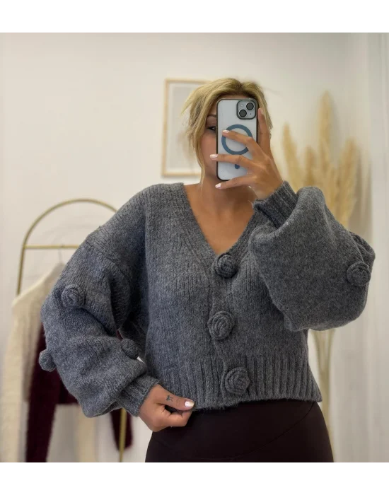 Gri Popcorn Örgü Kısa Kadın Hırkası – V Yaka Ponpon Düğmeli Crop Model