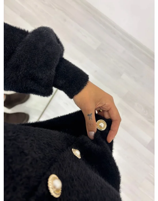 İnci Düğmeli Balon Kollu Yumuşak Tüylü (Fuzzy) Triko Hırka - Siyah