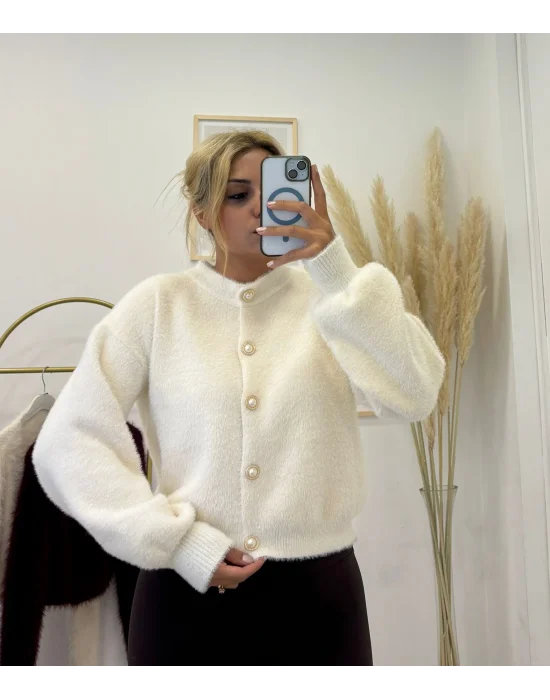 İnci Düğmeli Balon Kollu Yumuşak Tüylü (Fuzzy) Triko Hırka - Krem