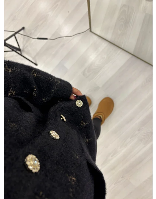 Taş Düğmeli Tüylü Triko Hırka - Siyah