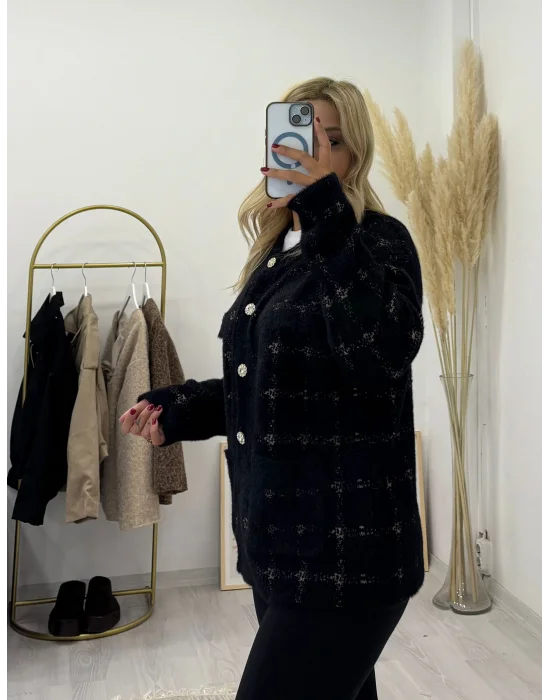 Taş Düğmeli Tüylü Triko Hırka - Siyah