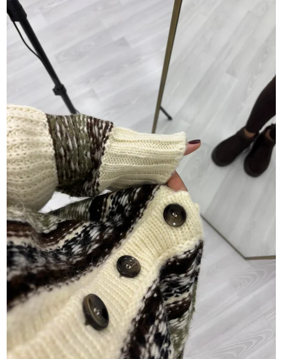 Etnik Desenli V Yaka Düğmeli Hırka