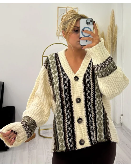 Etnik Desenli V Yaka Düğmeli Hırka