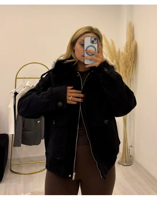 Kürklü Yaka Cepli Bomber Kısa Mont - Krem/Siyah