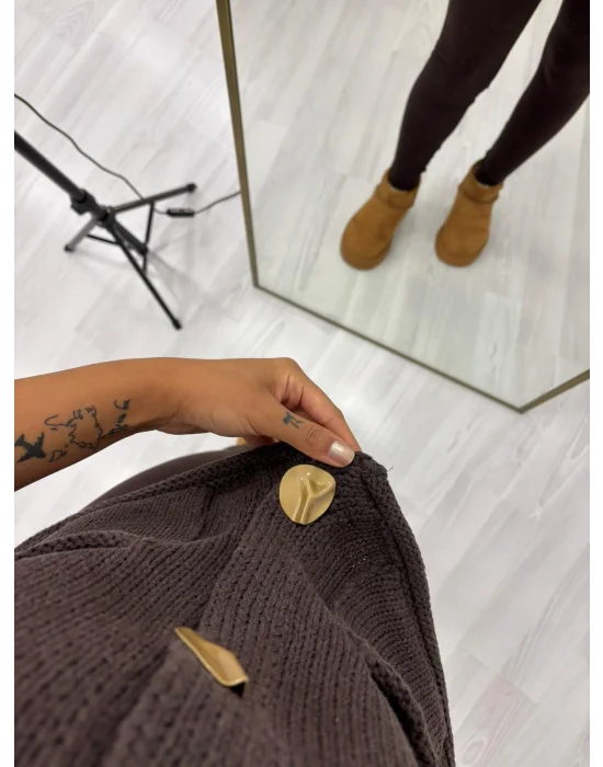 Büyük Metal Düğmeli Kolsuz Triko Süveter/Yelek Kahverengi