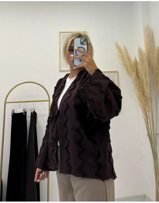 Zigzag Applikasyonlu İpli Kısa Ceket Hırka Koyu Kahve