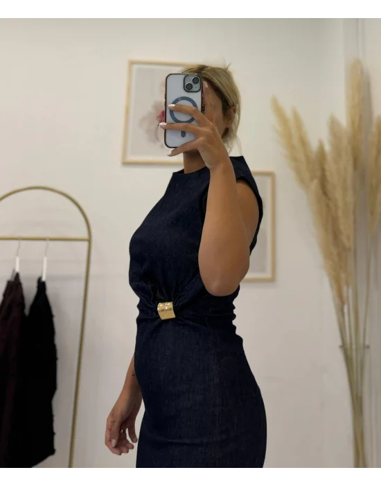 Sıfır Kol Yırtmaçlı Gold Tokalı Denim Elbise