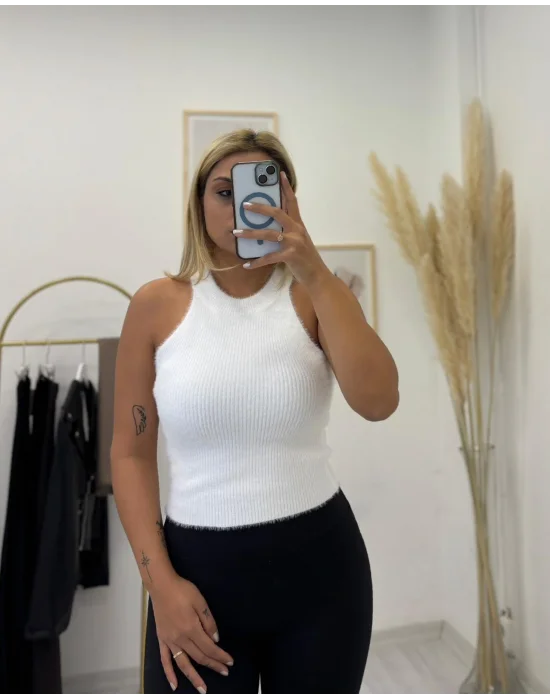 Beyaz Tüylü Ribana Triko Atlet