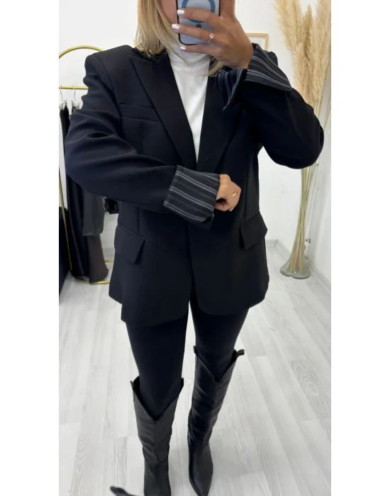 Siyah Çizgili Astarlı Oversize Blazer Ceket