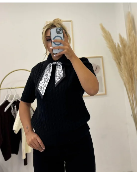 Kısa Kollu Fularlı Örgü Desenli Polo Yaka Triko - Siyah