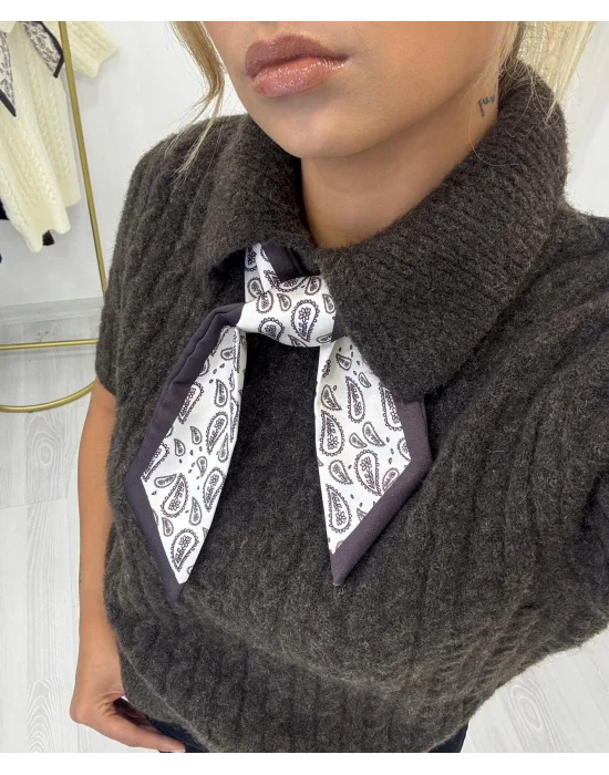 Kısa Kollu Fularlı Örgü Desenli Polo Yaka Triko - Koyu Kahverengi