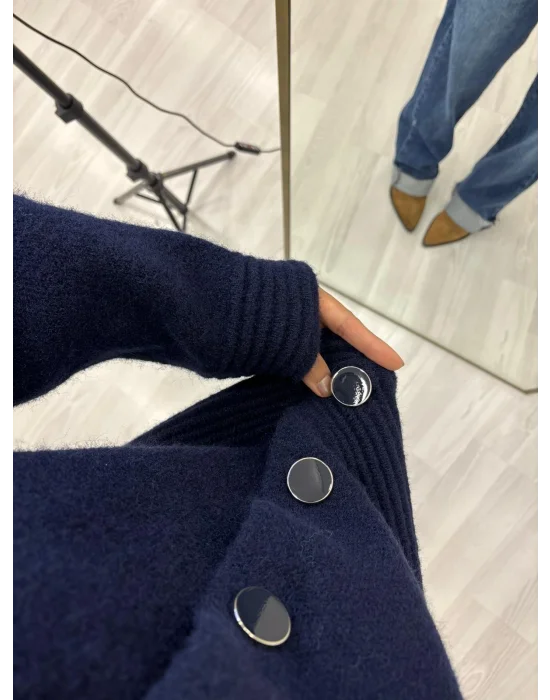 Lacivert Düğmeli Kalın Triko Hırka - Lacivert