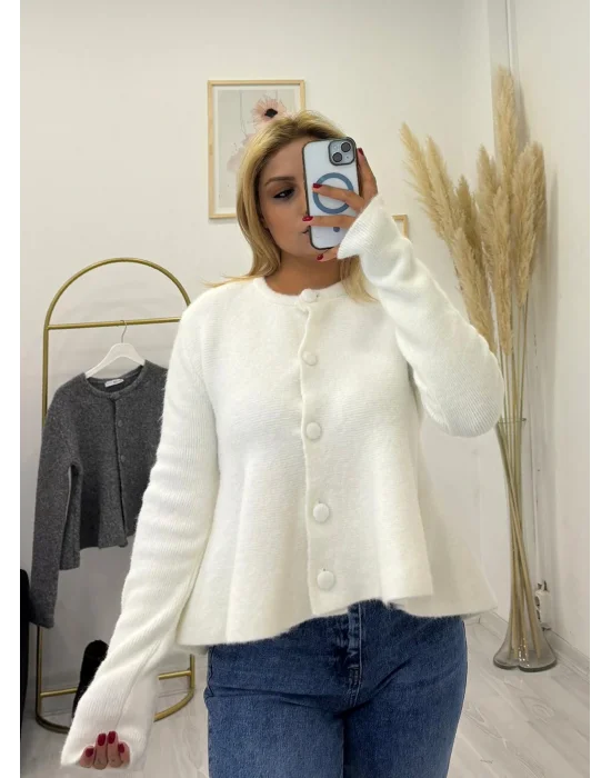 Çan Kesim Angora Efektli Düğmeli Kısa Hırka