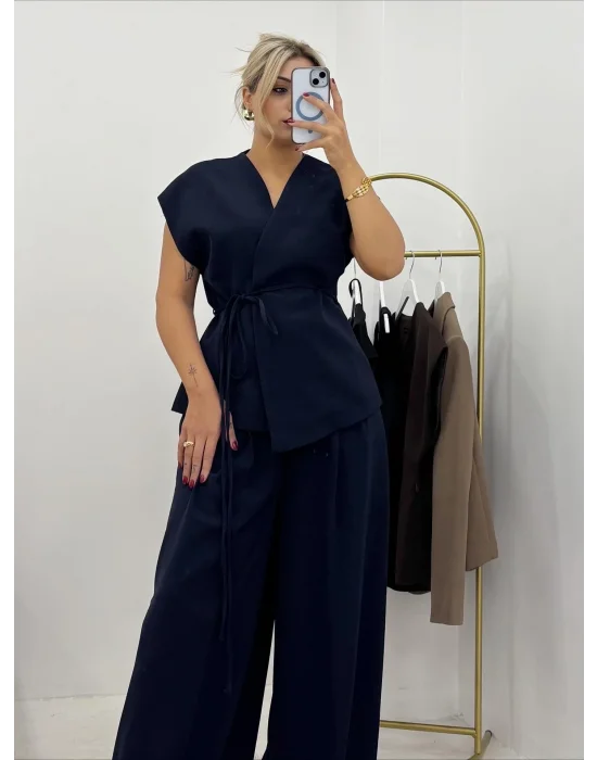 Kuşaklı Kruvaze Yelek & Bol Paça Pantolon Takımı - Lacivert/Siyah/Kahve