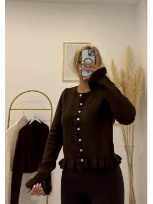 Etek ve Manşet Ucu Fırfır Detaylı Yuvarlak Yaka Triko Hırka - Kahverengi