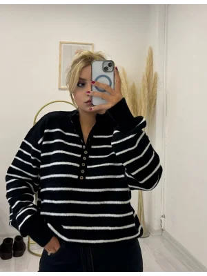 Düğmeli Yaka Çizgili Oversize Kazak