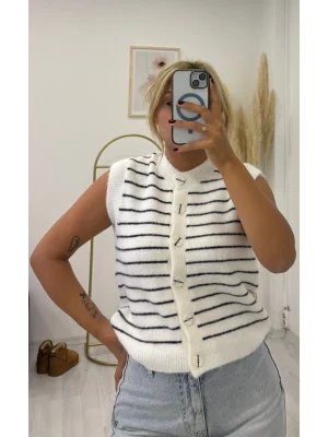 Çizgili Düğmeli Örme Yelek