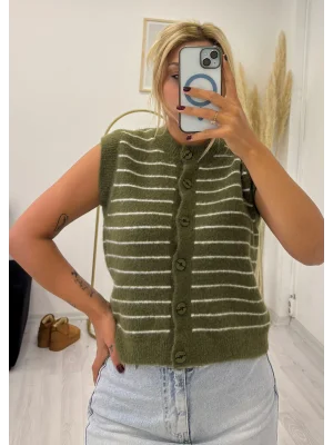 Çizgili Düğmeli Örme Yelek