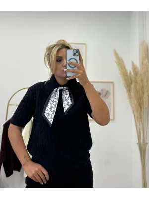 Kısa Kollu Fularlı Örgü Desenli Polo Yaka Triko - Siyah