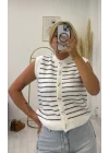 Çizgili Düğmeli Örme Yelek