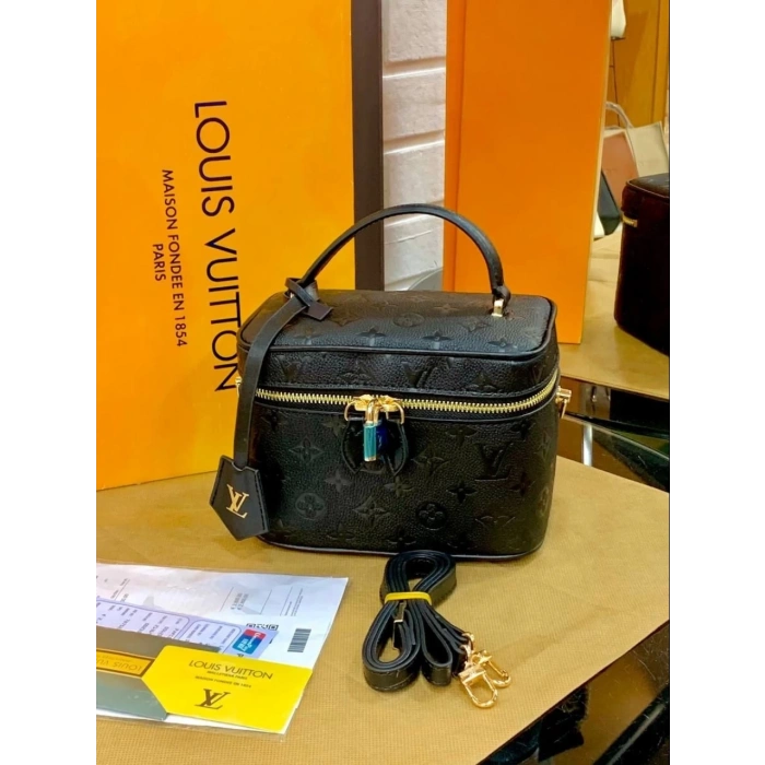 Louis Vuitton El Çantası - Siyah