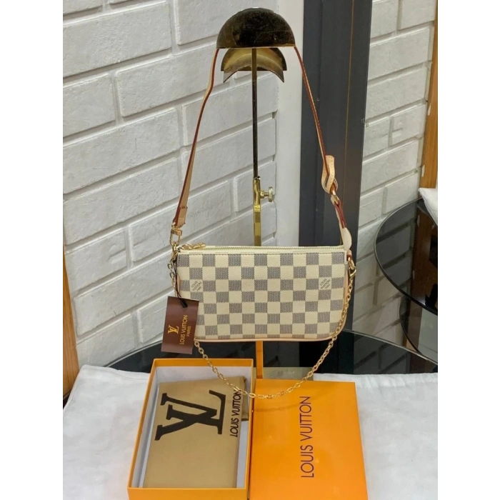 Louis Vuitton Pochette Çanta - Bej