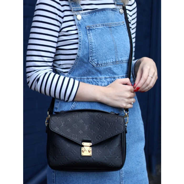 Louis Vuitton Pochette Metis - Siyah