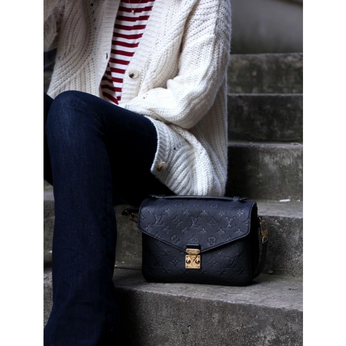 Louis Vuitton Pochette Metis - Siyah