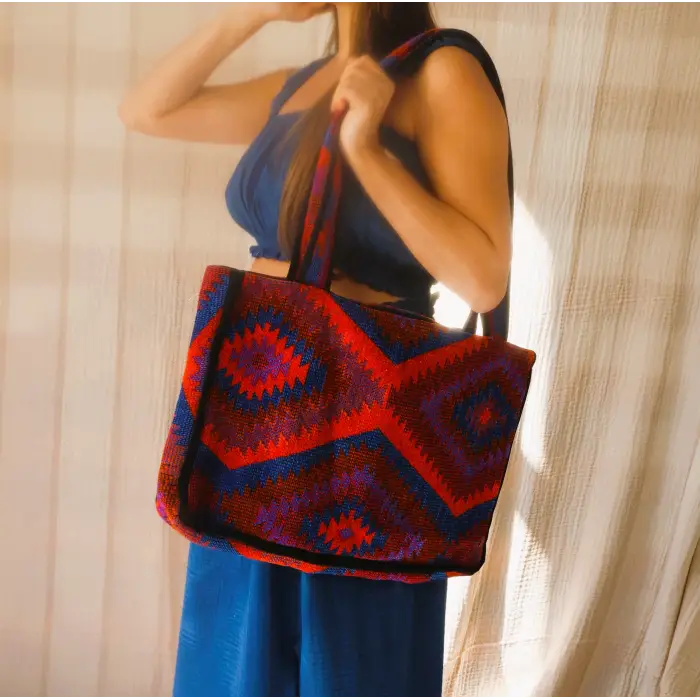 KERPE KİLİM ÇANTA / Kırmizi & Lacivert