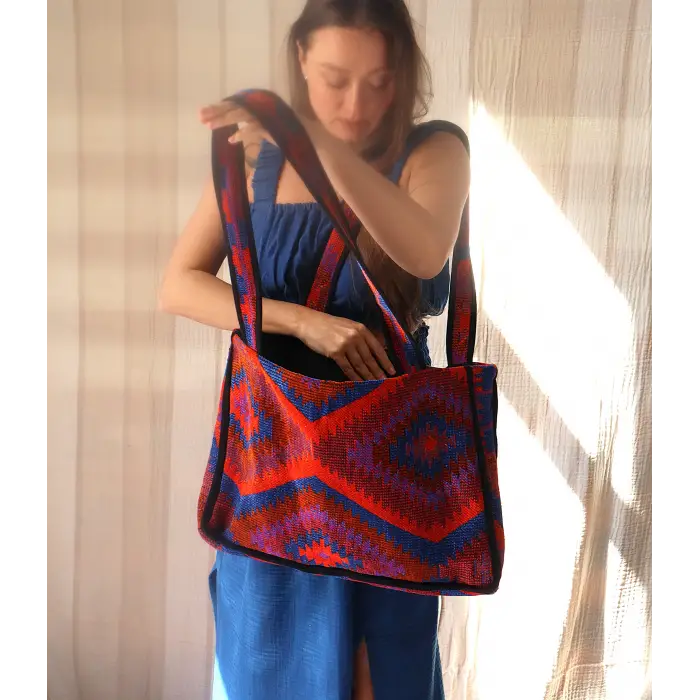 KERPE KİLİM ÇANTA / Kırmizi & Lacivert