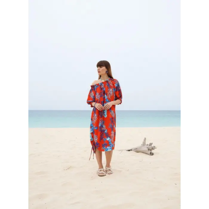 BALİ ETEĞİ BÜZGÜLÜ ELBİSE / Kırmızı