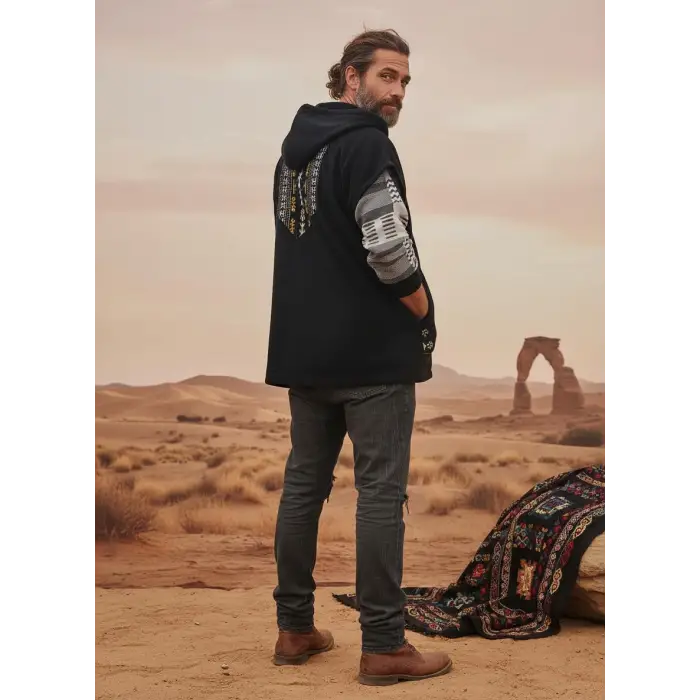 TUNA KAPŞONLU KİLİM DETAYLI POLAR YELEK / Siyah