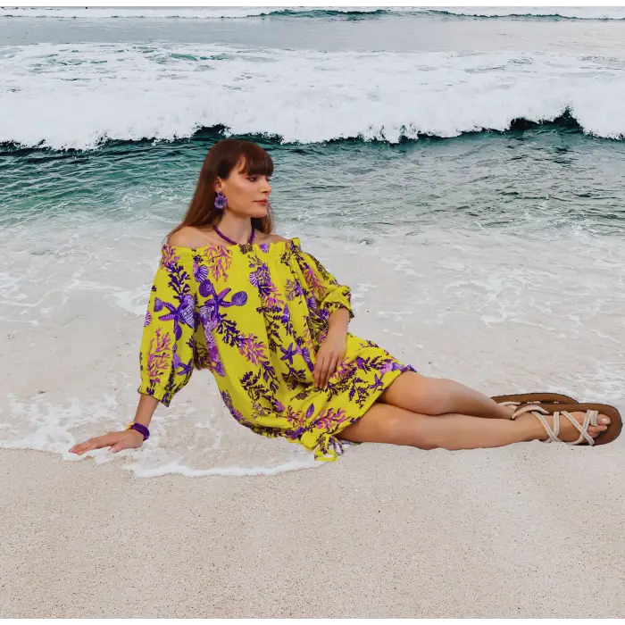 BALİ ETEĞİ BÜZGÜLÜ ELBİSE