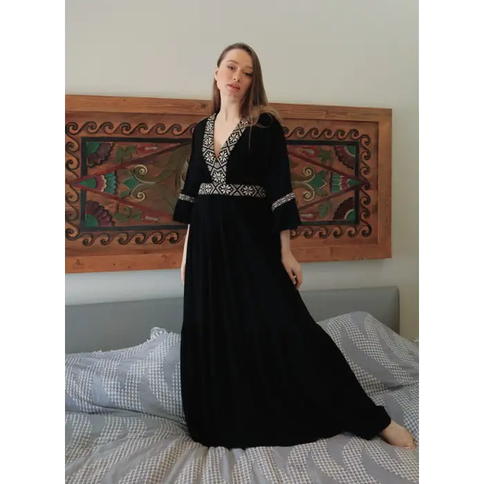 RUMELİ V YAKA ELBİSE