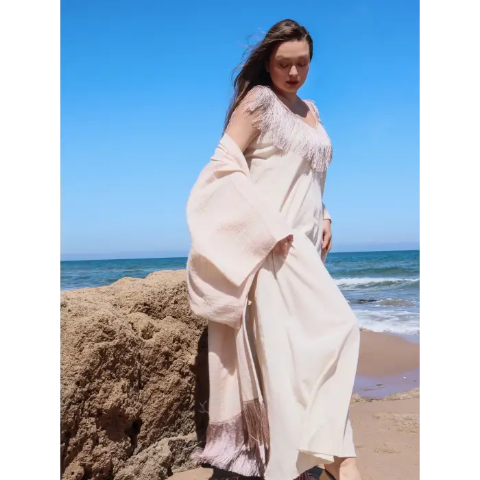 JÜLİDE PÜSKÜL DETAYLI KAFTAN