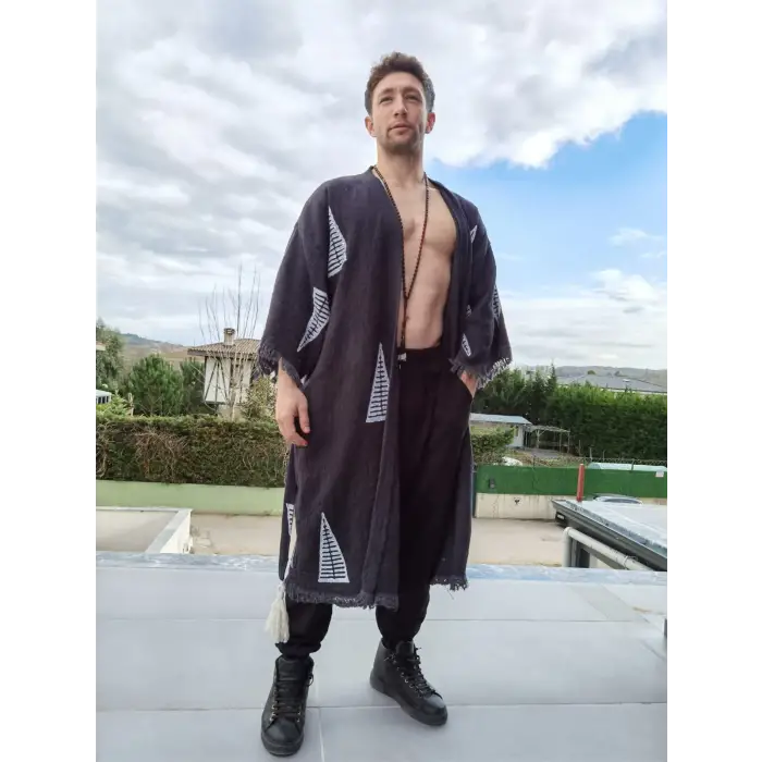 PYRAMID TAHTA BASKI KAFTAN / siyah