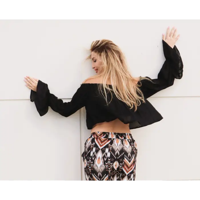 SAHRA MADONNA YAKA CROP BLUZ