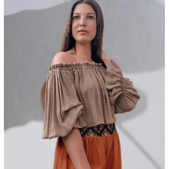 SAHRA MADONNA YAKA CROP BLUZ / Vizon