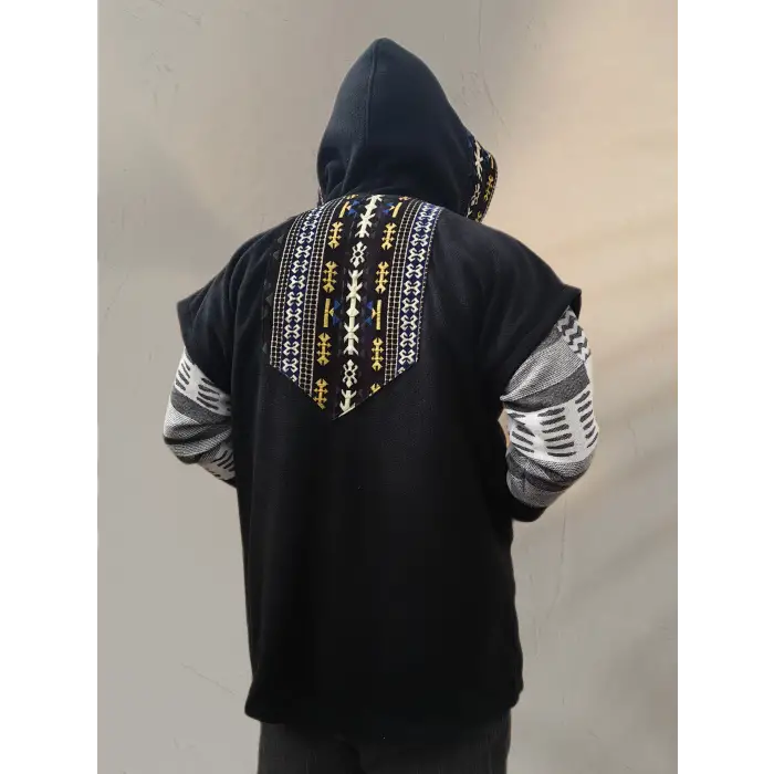 TUNA KAPŞONLU KİLİM DETAYLI POLAR YELEK / Siyah