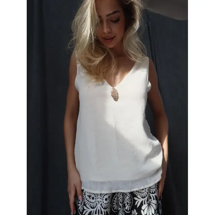 YAPRAK V YAKA MÜSLİN BLUZ