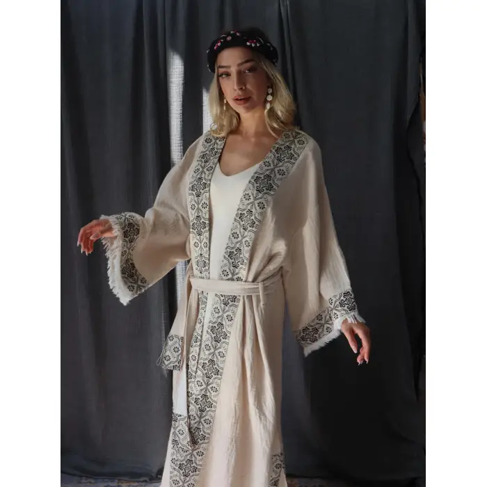 TARSUS KİLİM BORDÜRLÜ DOKUMA KAFTAN / krem