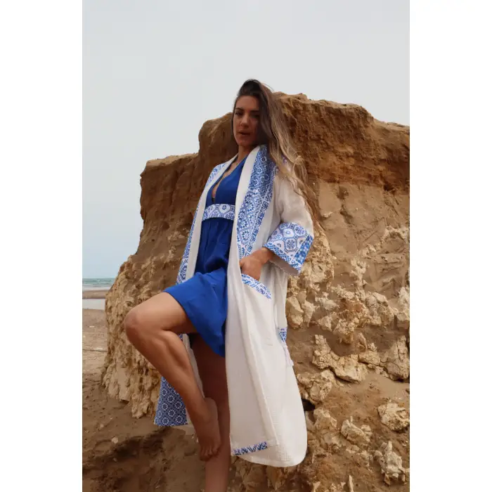 İZNİK BORDÜR DETAYLI MÜSLİN KAFTAN