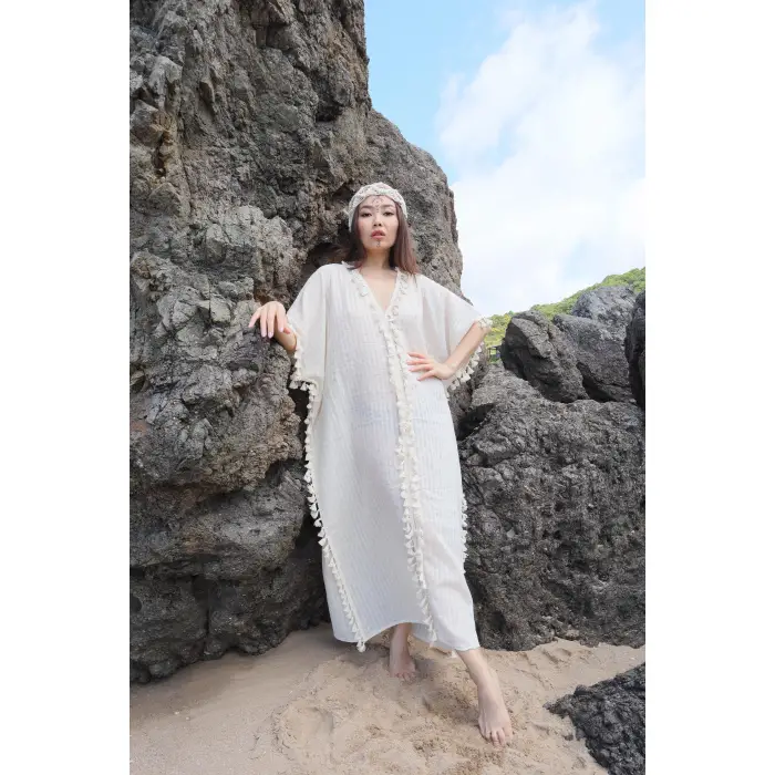 ATLAS ÇİZGİLİ ŞİLE BEZİ PÜSKÜL DETAYLI KAFTAN