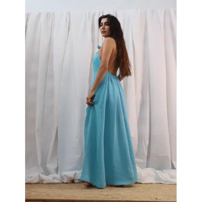 ALOHA YAKASI ÇİÇEK DETAYLI SIRT DEKOLTELİ MAKSİ MÜSLİN ELBİSE / Turkuaz